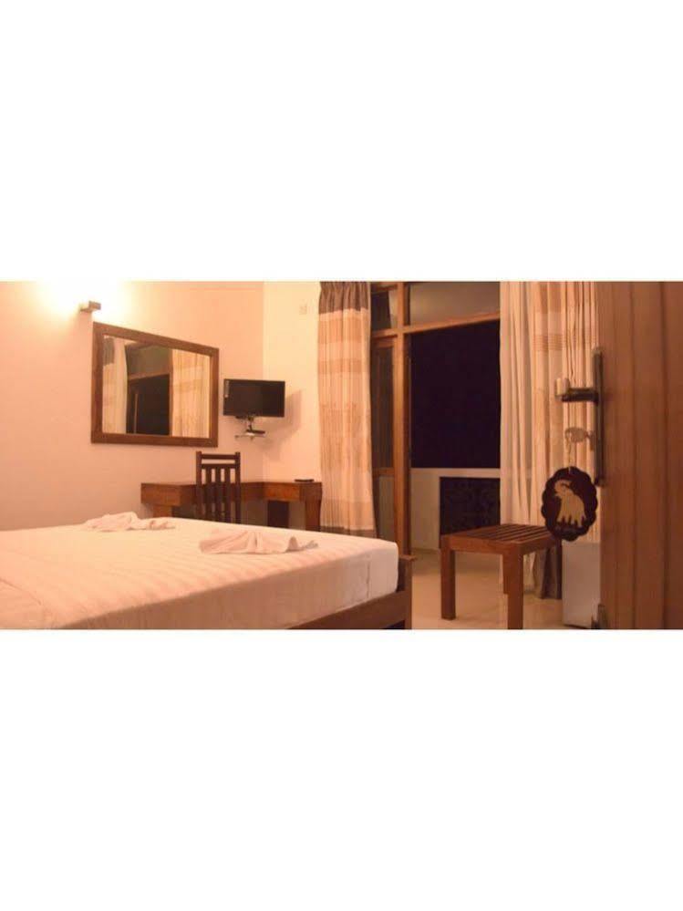 Vista Liyya Residence Канді Екстер'єр фото