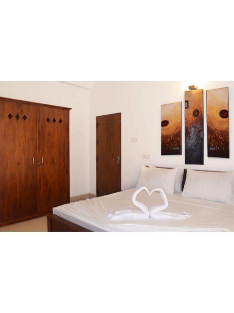 Vista Liyya Residence Канді Екстер'єр фото